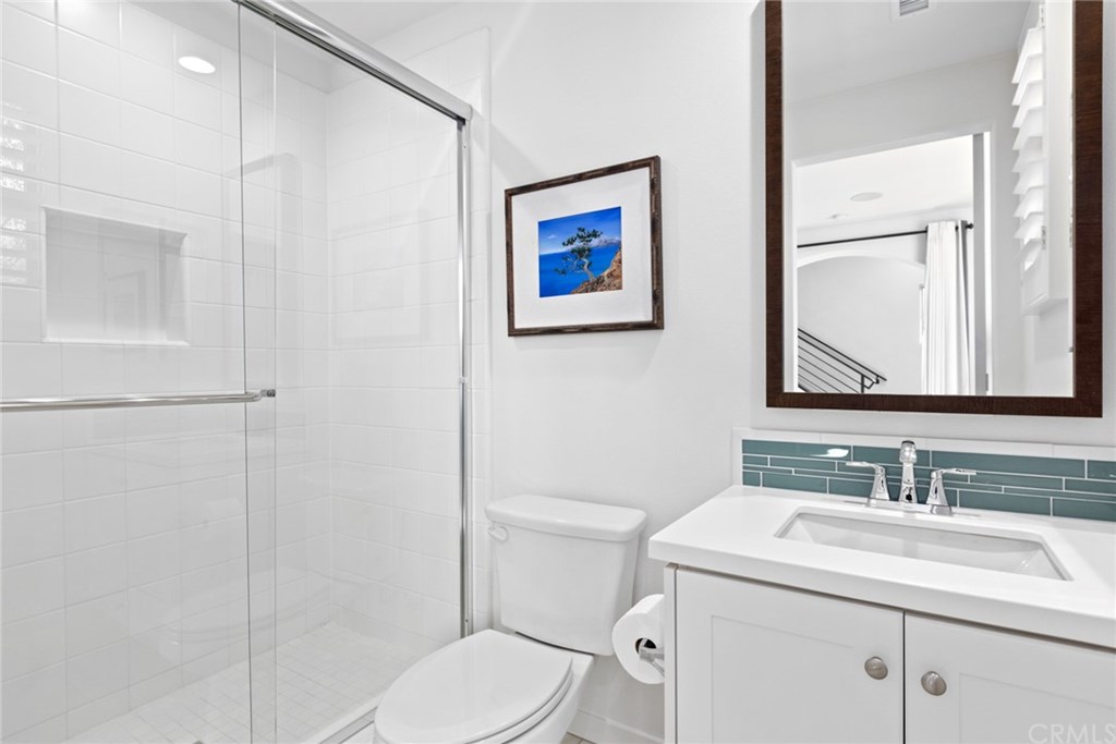 53 Kestrel Irvine, CA 92618 - Photo 12 of 39 Downstairs Bath!