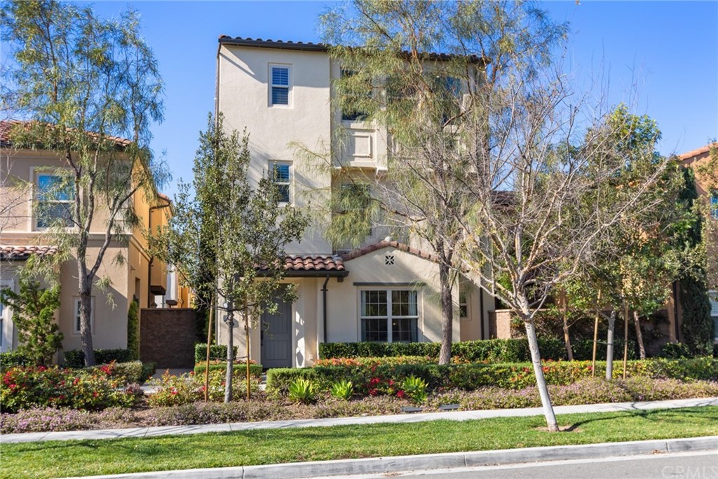 53 Kestrel Irvine, CA 92618 - Photo 29 of 39 Located in the Award-Winning Irvine Unified School District, short distance to top rated Portola Springs Elementary School & Woodbury Town Center w/ Restaurants & Shopping