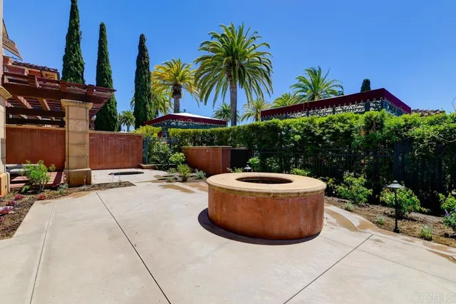 a view of outdoor space yard and patio