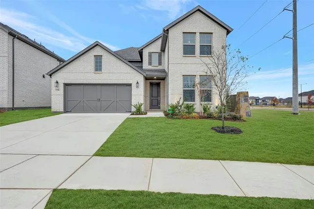 $629,990 | 1328 Silver Grass Meadows, Prosper, TX 75078
