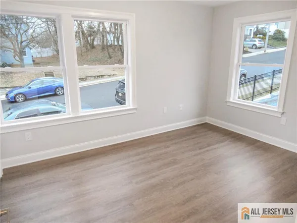 $2,800 | 502 Alpine Street, Unit 2, South Amboy, NJ 08879