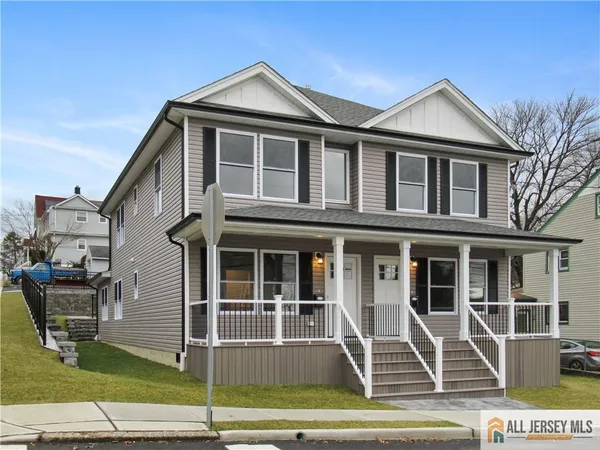 $2,800 | 502 Alpine Street, Unit 2, South Amboy, NJ 08879