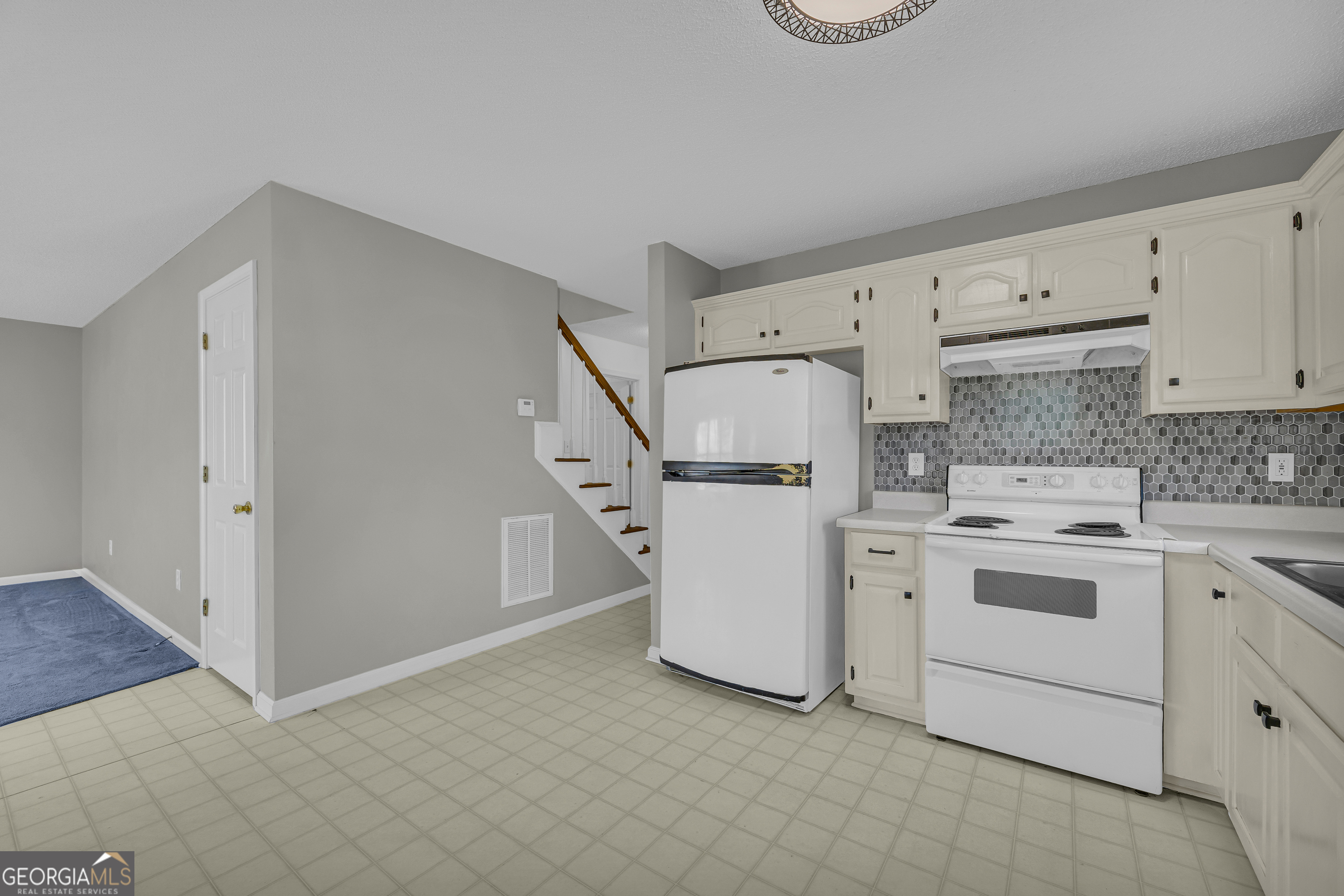 8576 Highway 72 Hull, GA 30646 - Photo 15 of 37