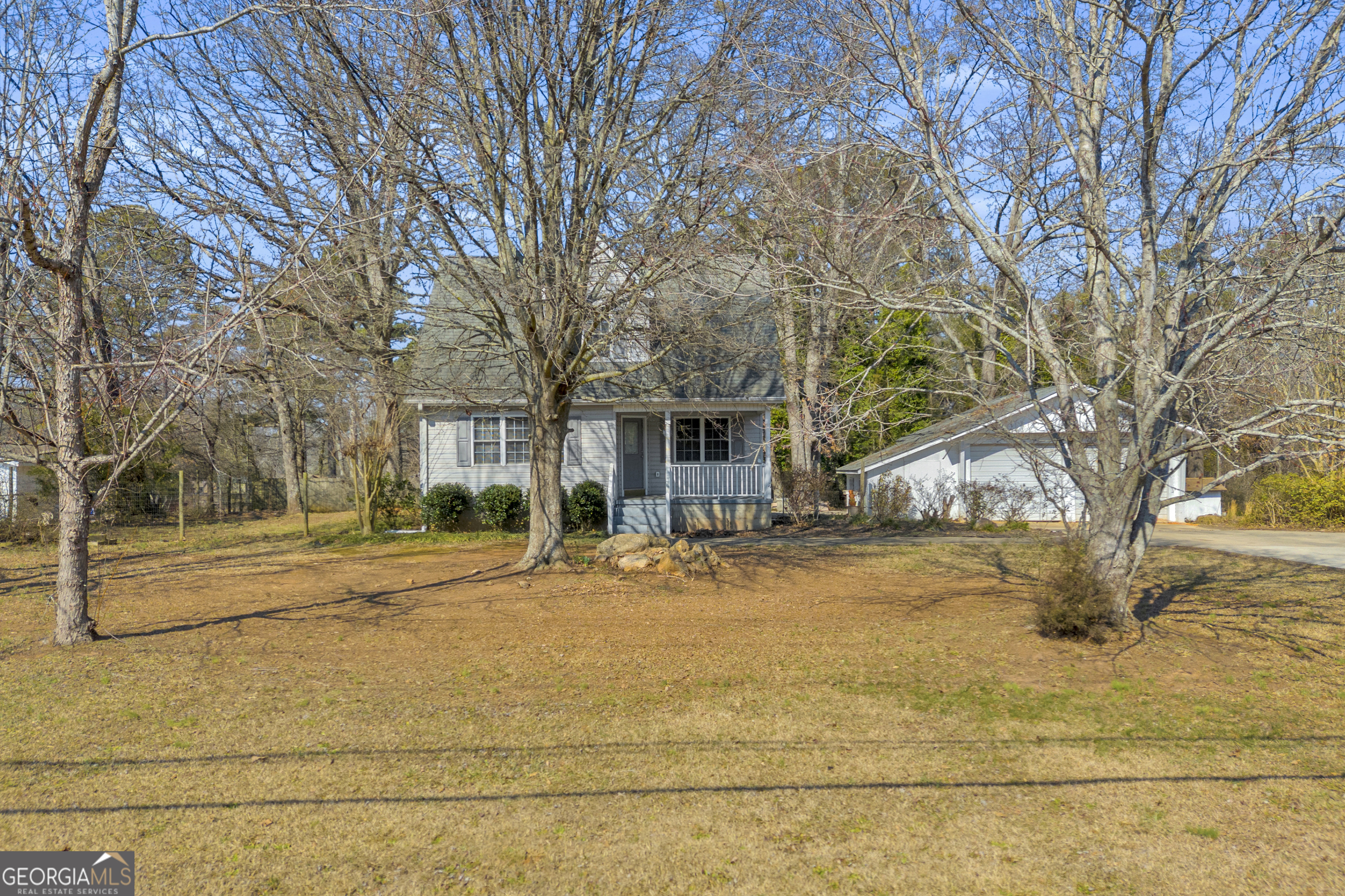 8576 Highway 72 Hull, GA 30646 - Photo 3 of 37