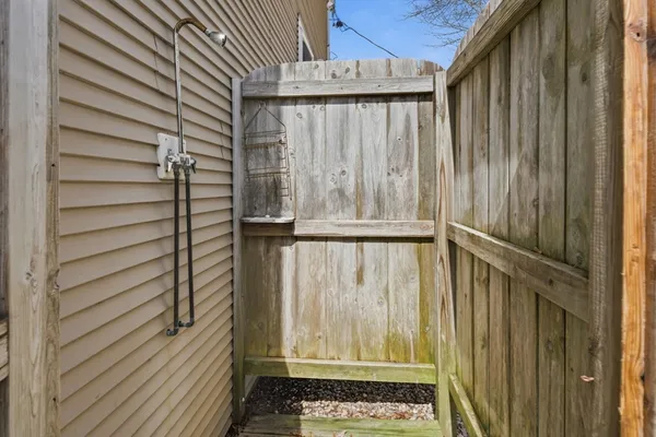 a view of entryway