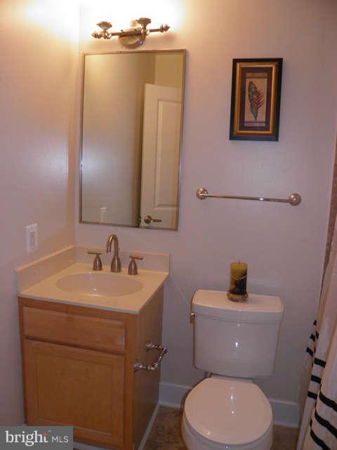 1106 Columbia Road Northwest, Unit 304 Washington, DC 20009 - Photo 12 of 23 Bath