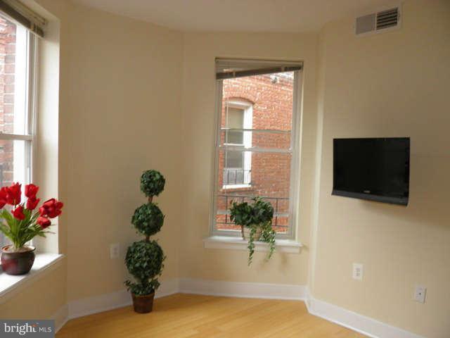 1106 Columbia Road Northwest, Unit 304 Washington, DC 20009 - Photo 14 of 23 Bedroom