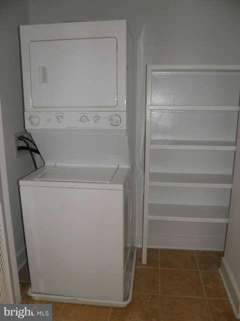 1106 Columbia Road Northwest, Unit 304 Washington, DC 20009 - Photo 16 of 23 In unit Washer and Dryer