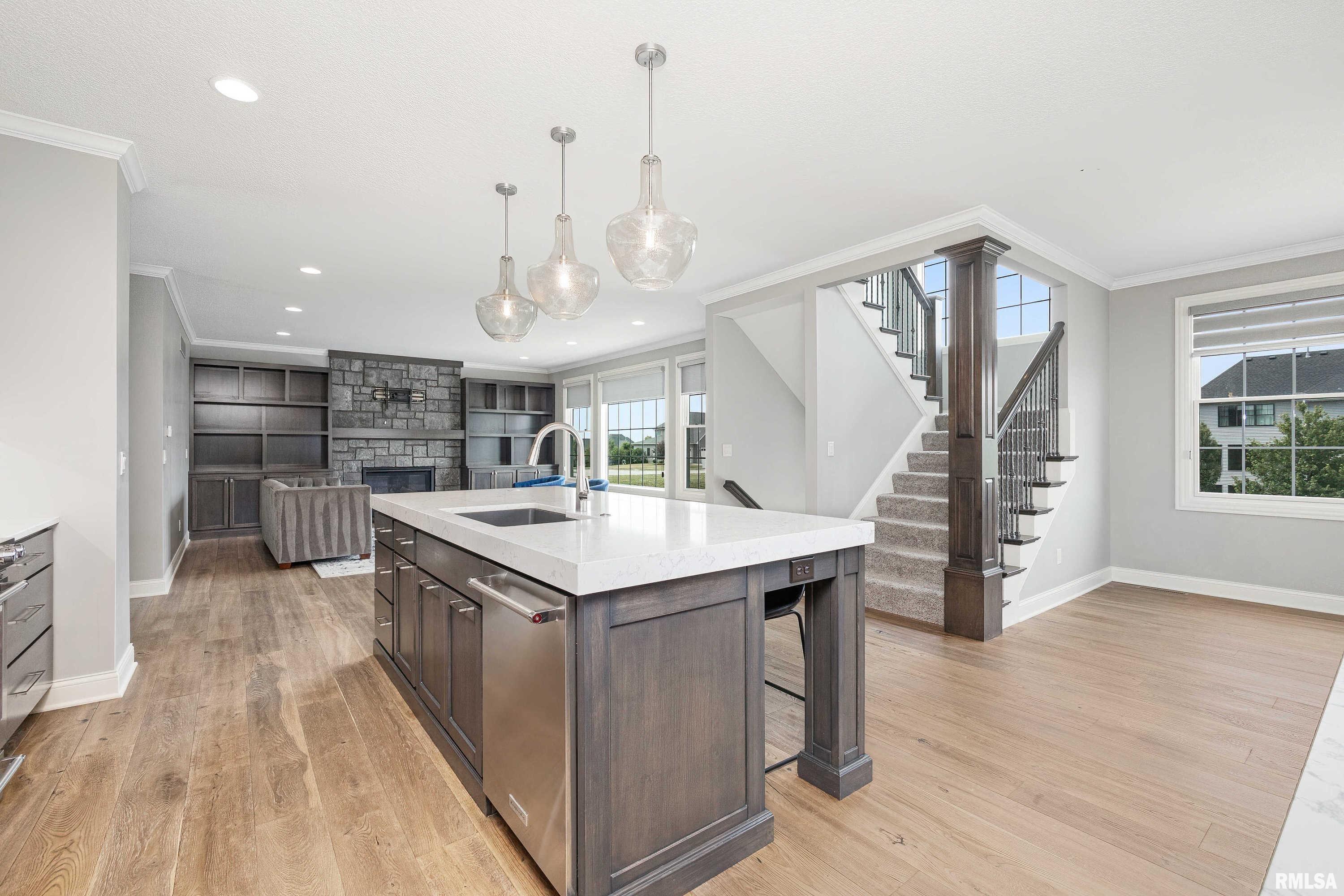 6532 Cardinal Road Bettendorf, IA 52722 - Photo 14 of 53 Gallery Image 14