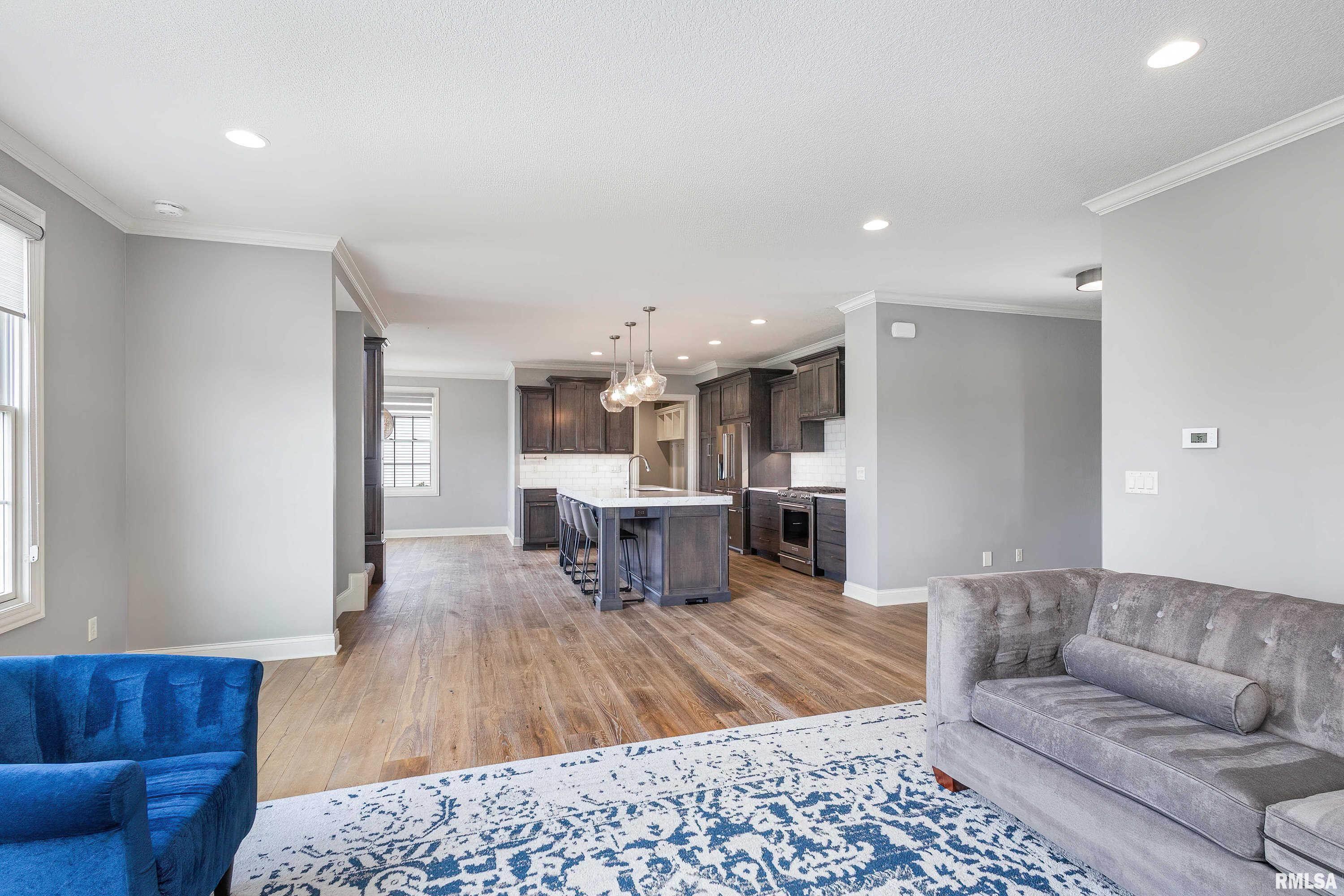 6532 Cardinal Road Bettendorf, IA 52722 - Photo 8 of 53 Gallery Image 8