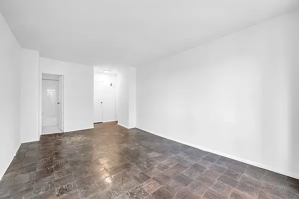 $1,650,000 | 345 East 80th Street, Unit 28C | Upper East Side