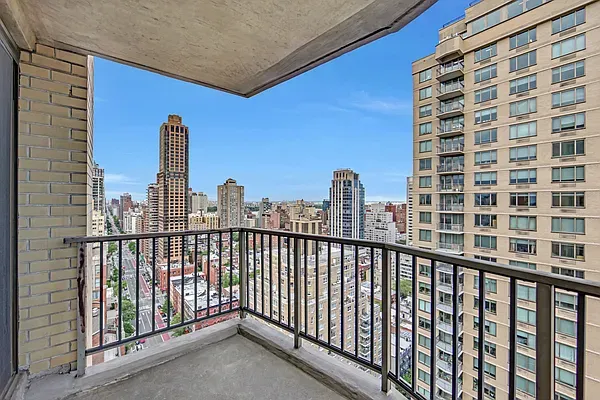 $1,650,000 | 345 East 80th Street, Unit 28C | Upper East Side