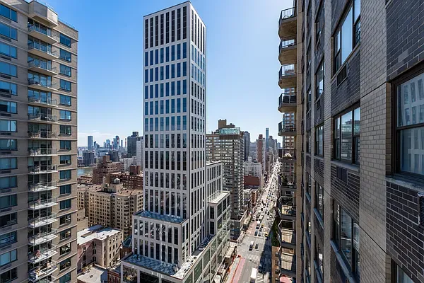 $1,650,000 | 345 East 80th Street, Unit 28C | Upper East Side