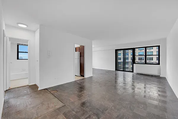 $1,650,000 | 345 East 80th Street, Unit 28C | Upper East Side