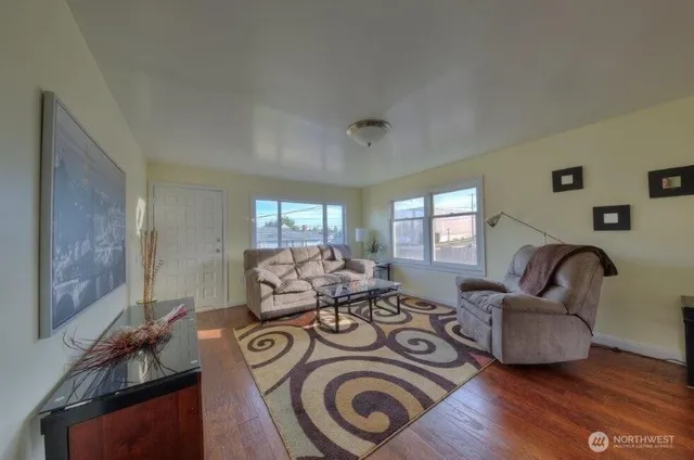 $543,700 | 1408-1410 South 39th Street, Tacoma, WA 98418