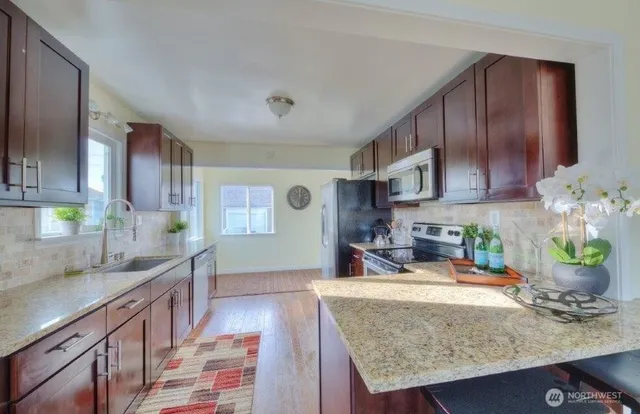 $543,700 | 1408-1410 South 39th Street, Tacoma, WA 98418