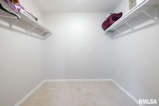 $395,000 | 28 Perkins Lane, Golconda, IL 62938