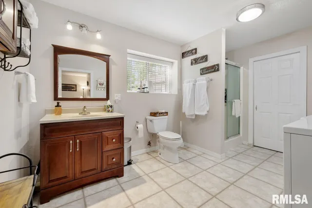 $395,000 | 28 Perkins Lane, Golconda, IL 62938