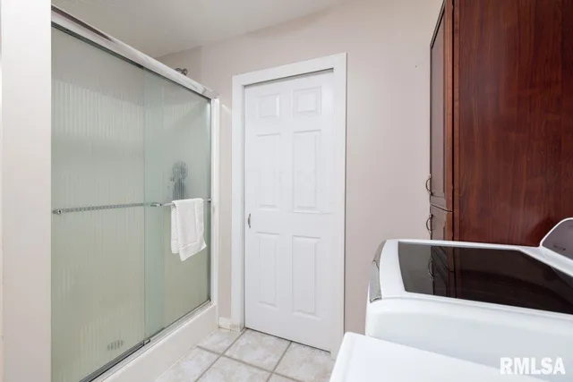 $395,000 | 28 Perkins Lane, Golconda, IL 62938