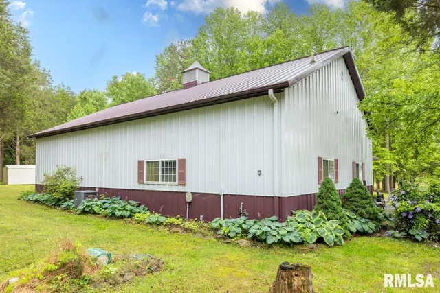 $395,000 | 28 Perkins Lane, Golconda, IL 62938