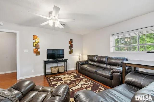 $395,000 | 28 Perkins Lane, Golconda, IL 62938