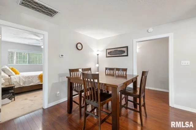 $395,000 | 28 Perkins Lane, Golconda, IL 62938