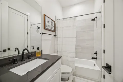 $699,000 | 1311 Laird Street, Houston, TX 77008
