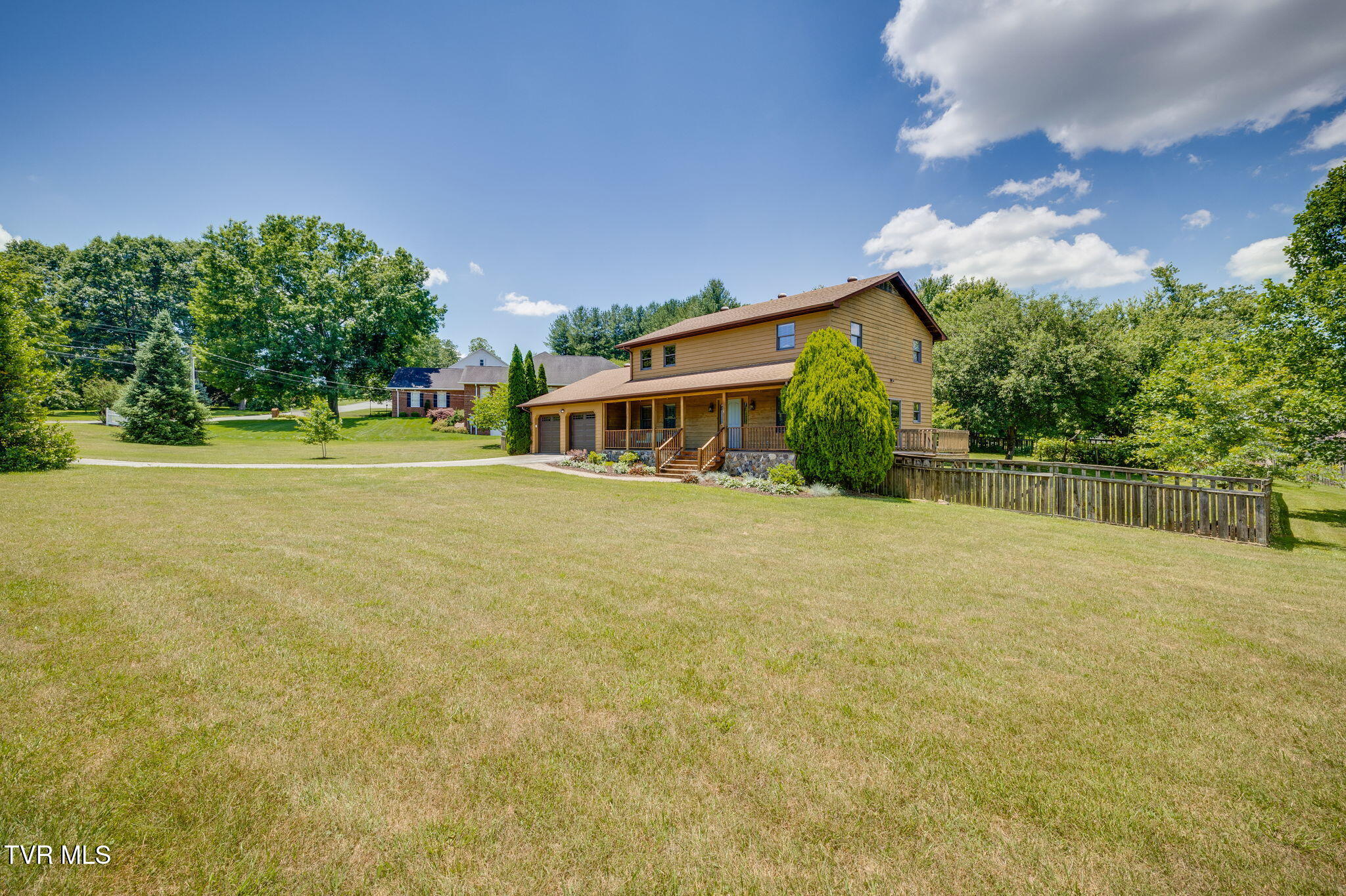 2015 Ridgefield Road Johnson City, TN 37601 - Photo 4 of 48 003