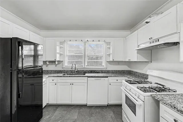 $259,900 | 7120 South Sweetwater Road, Lithia Springs, GA 30122