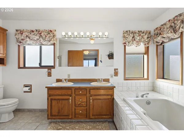 $629,000 | 1490 Main Street, Arlington, OR 97812