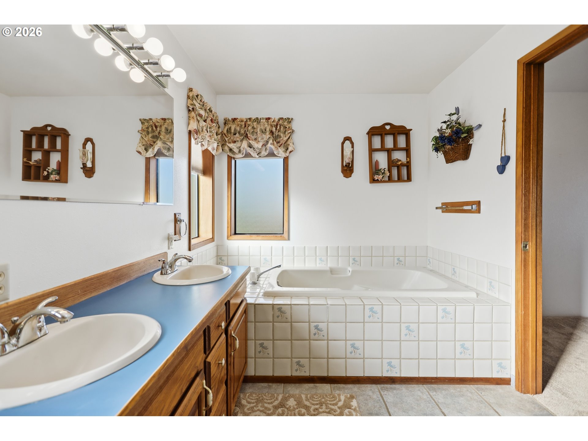 1490 Main Street Arlington, OR 97812 - Photo 19 of 48 Bathroom, Attached