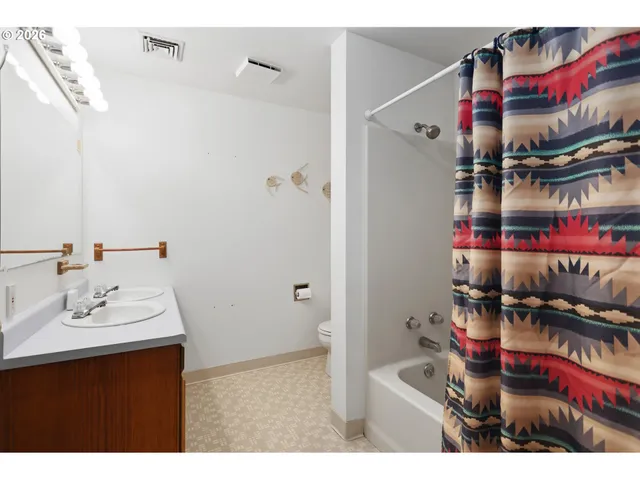 $649,000 | 1490 Main Street, Arlington, OR 97812