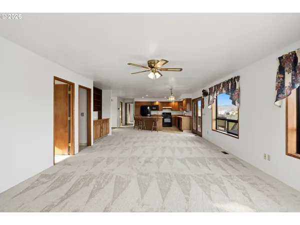 $629,000 | 1490 Main Street, Arlington, OR 97812