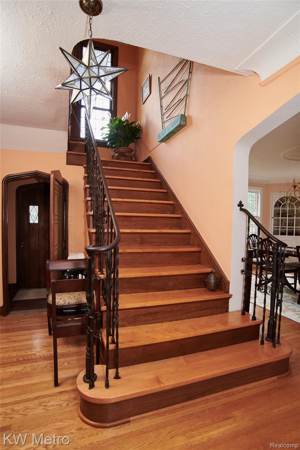 19320 Afton Road Highland Park, MI 48203 - Photo 27 of 59 19320 Afton -- Main Stairway.jpg