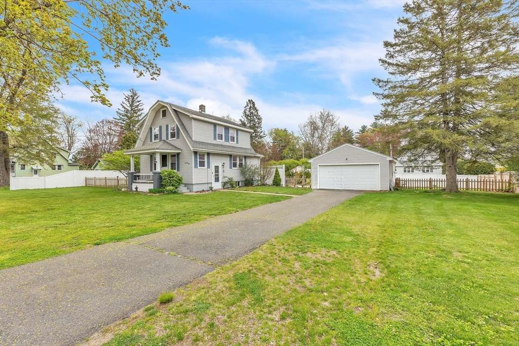74 Ridgeway Street Westfield, MA 01085 - Photo 3 of 40 Gallery Image 3