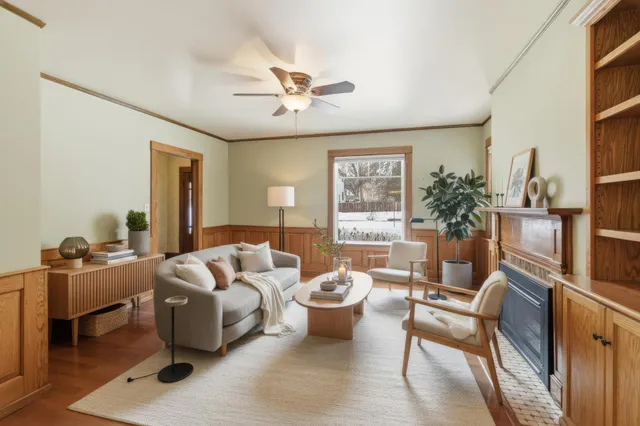 $295,000 | 222 West Pleasant Street, Mankato, MN 56001