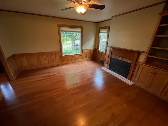 $300,000 | 222 West Pleasant Street, Mankato, MN 56001