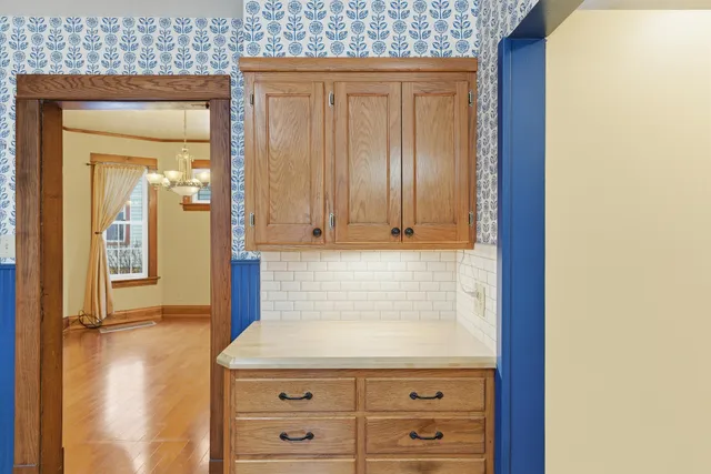 $295,000 | 222 West Pleasant Street, Mankato, MN 56001