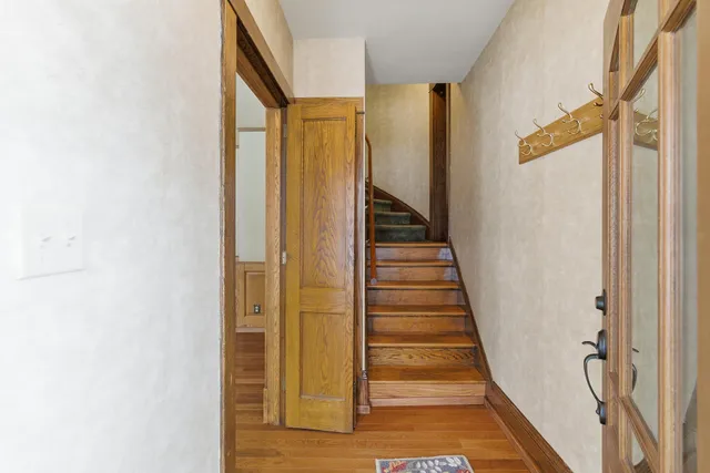 $295,000 | 222 West Pleasant Street, Mankato, MN 56001