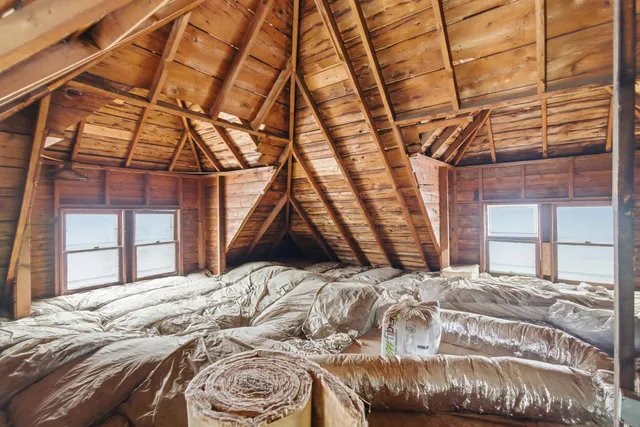 $295,000 | 222 West Pleasant Street, Mankato, MN 56001