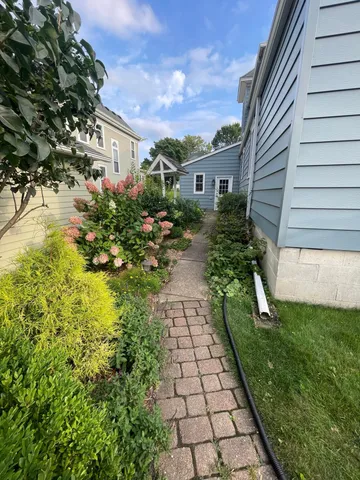 $295,000 | 222 West Pleasant Street, Mankato, MN 56001