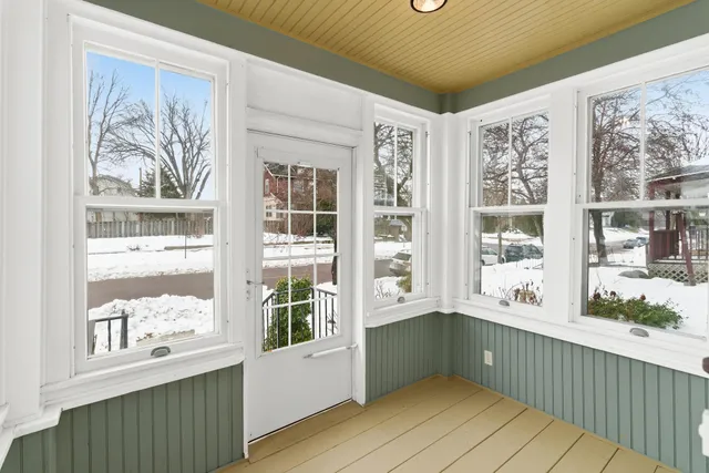 $295,000 | 222 West Pleasant Street, Mankato, MN 56001