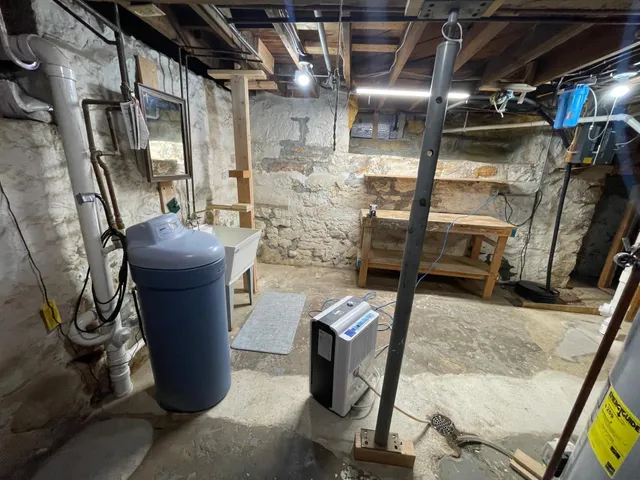 $300,000 | 222 West Pleasant Street, Mankato, MN 56001