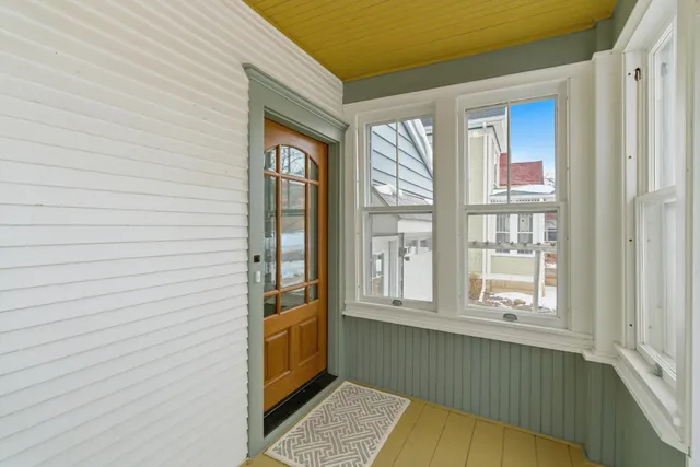 $295,000 | 222 West Pleasant Street, Mankato, MN 56001