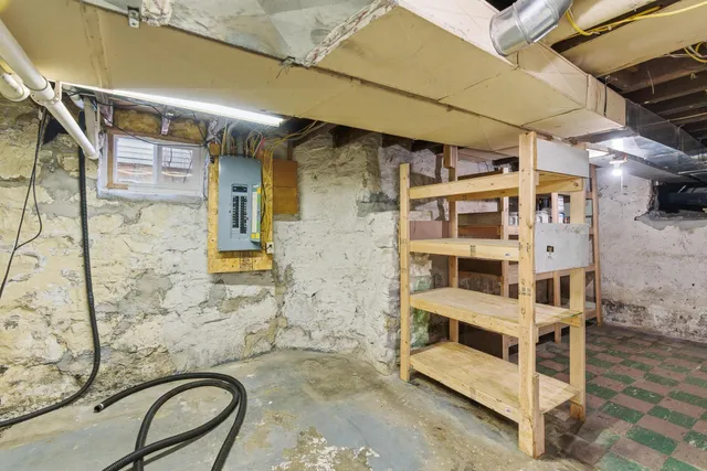 $295,000 | 222 West Pleasant Street, Mankato, MN 56001