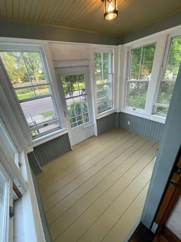 $300,000 | 222 West Pleasant Street, Mankato, MN 56001