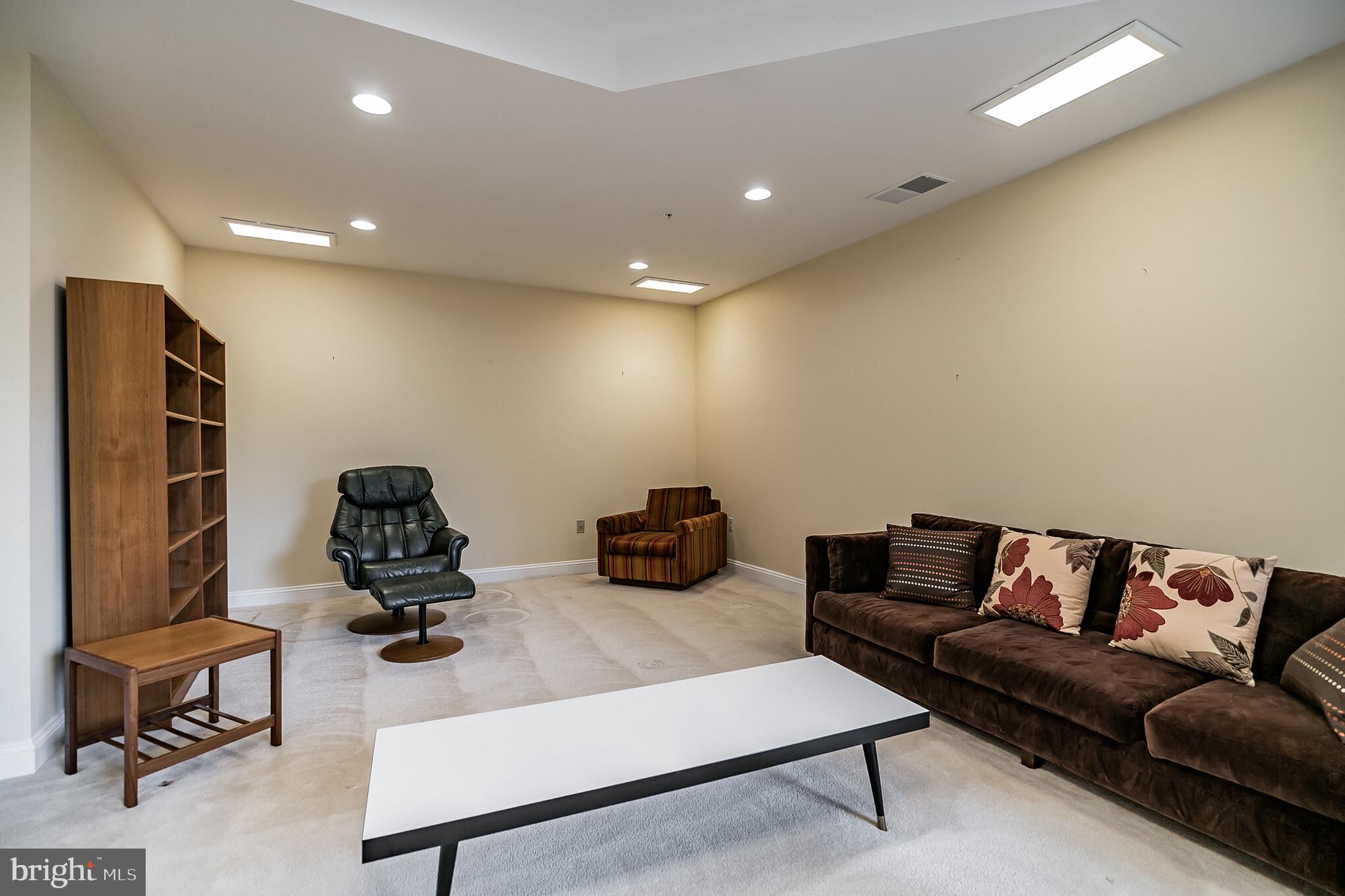 2033 Windrow Drive Princeton, NJ 08540 - Photo 13 of 56