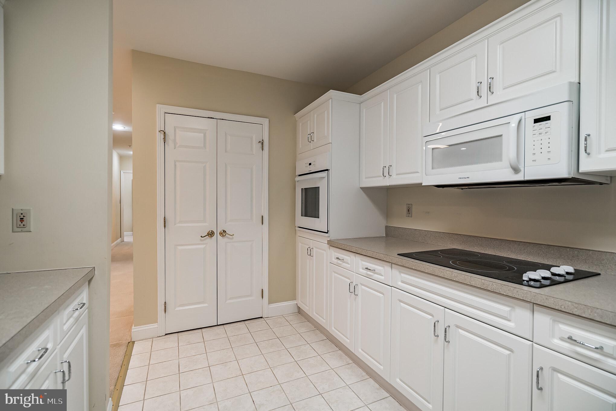 2033 Windrow Drive Princeton, NJ 08540 - Photo 6 of 56