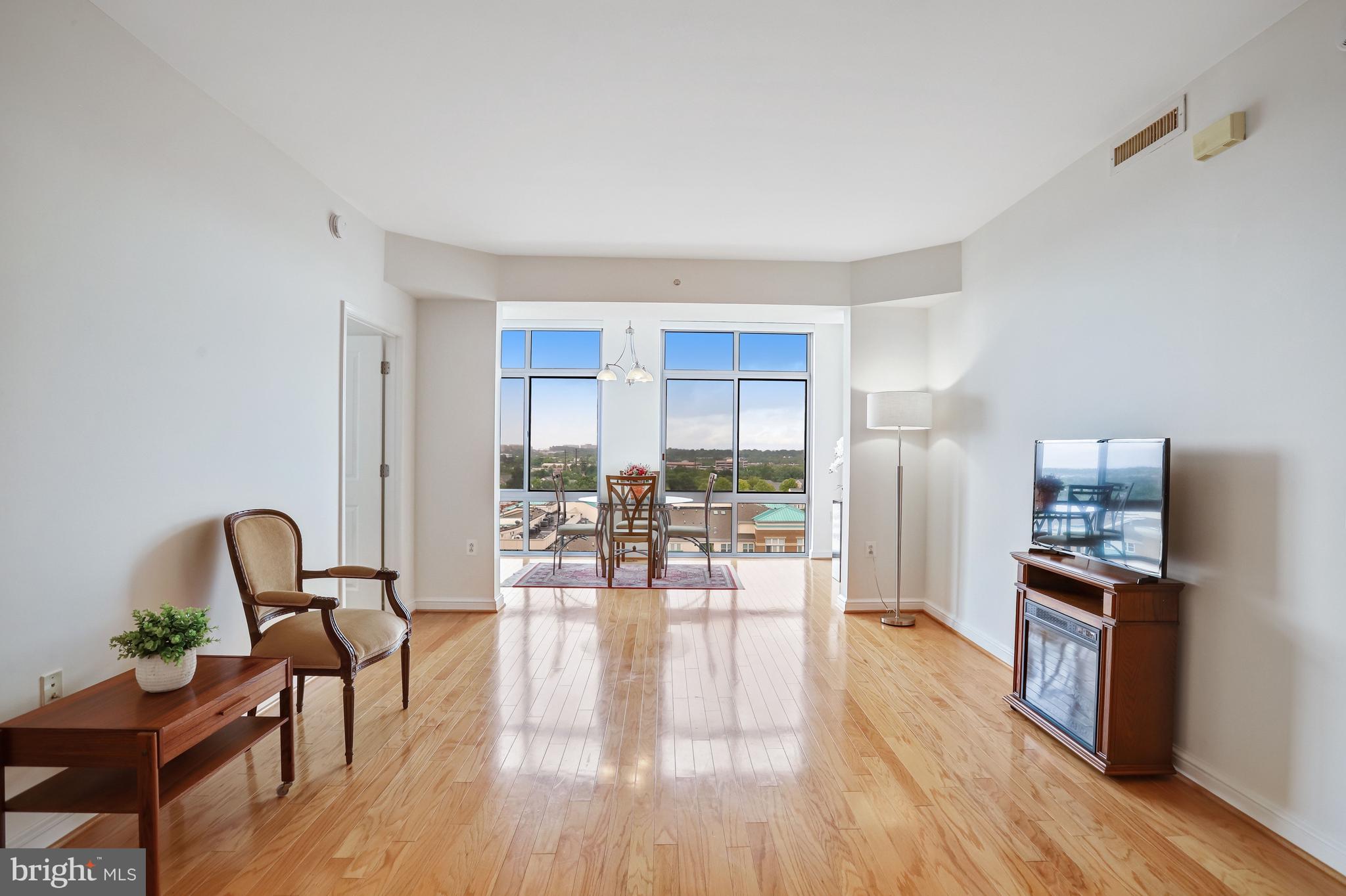 11990 Market Street, Unit 814 Reston, VA 20190 - Photo 6 of 76 Gallery Image 6