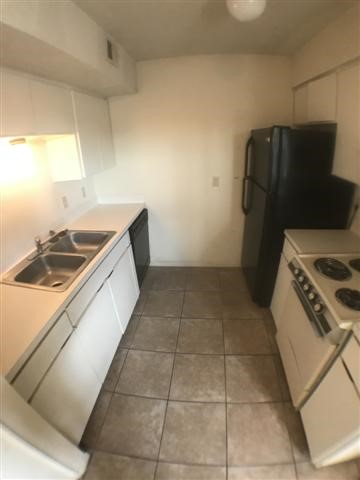 2408 Longview Street, Unit 111 Austin, TX 78705 - Photo 3 of 11